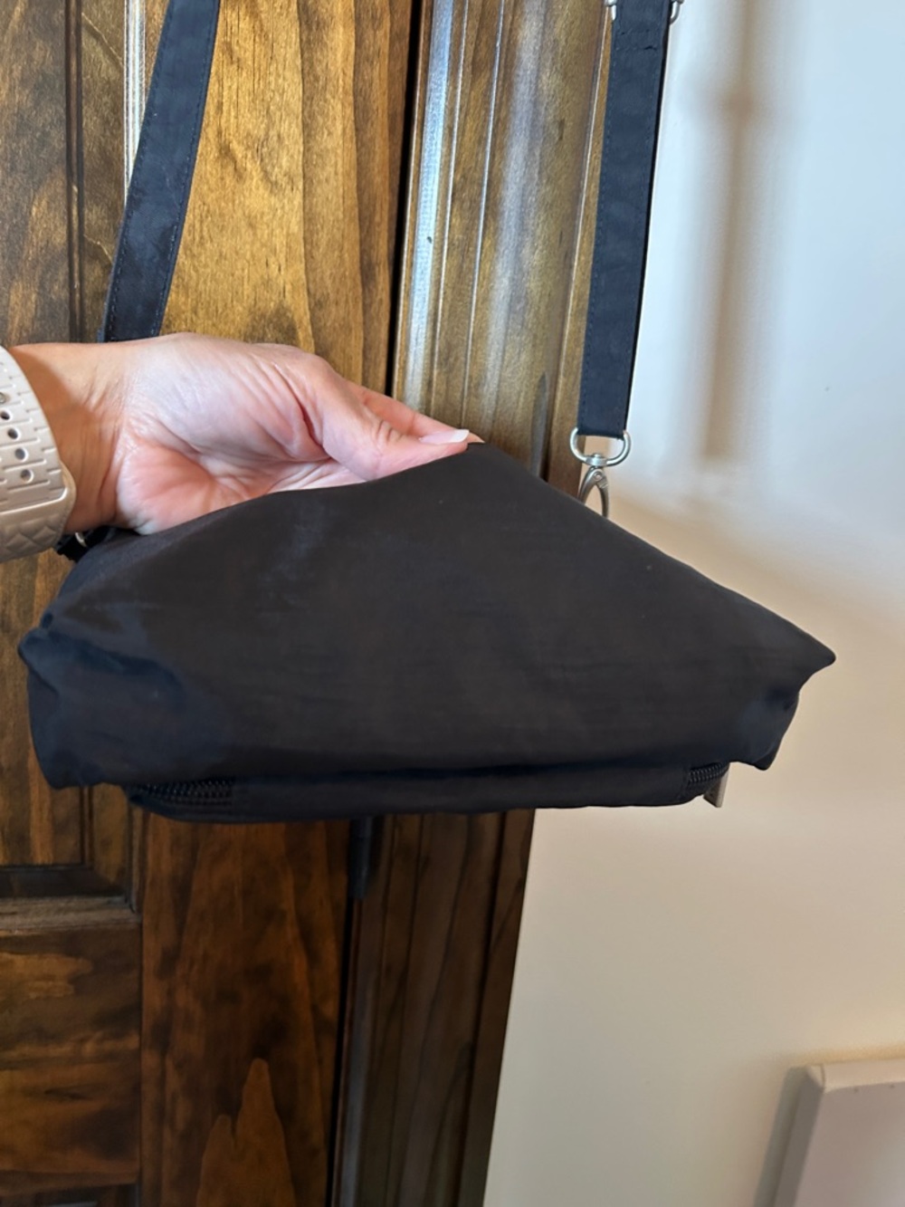 Baggallini Black Nylon Crossbody Belt Bag - Picture 8 of 14